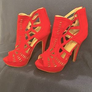 Platform Heeled Shoe